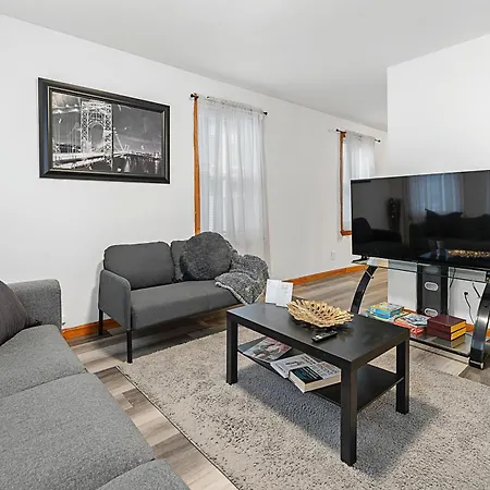 Sleeps 5 Near Ferry, Train To Boston And Downtown -2Br Apartment New Bedford Exterior photo